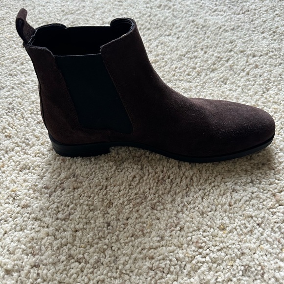 ASOS Chelsea Boots - Picture 5 of 8